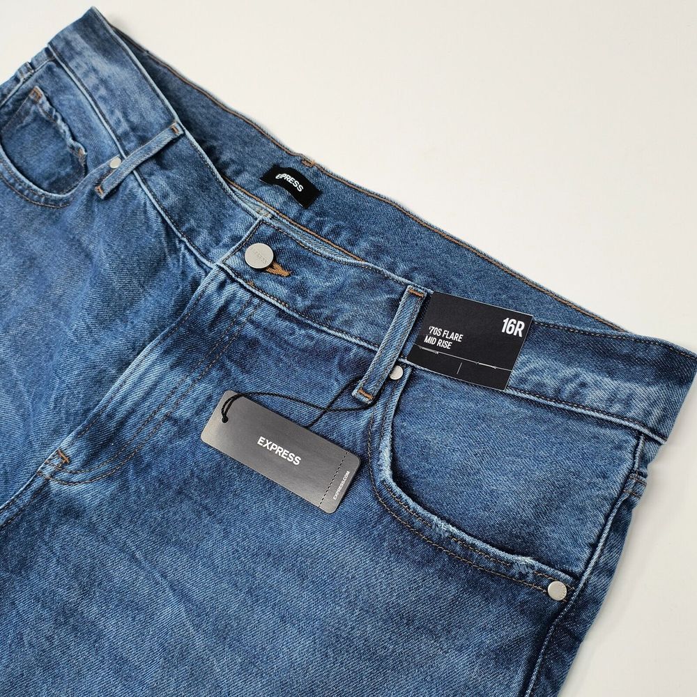 🆕 Express Jeans Women's 16R Mid Rise Blue Denim '70s Flare